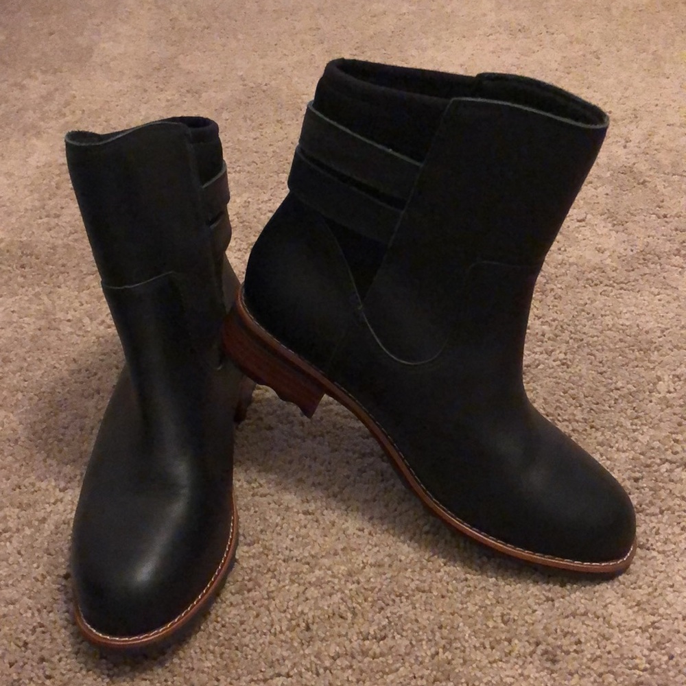 Muck Boots Liberty Ankle Waterproof Leather Boots